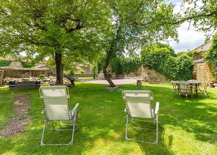 Le Repos Du Poete 3* Nestier