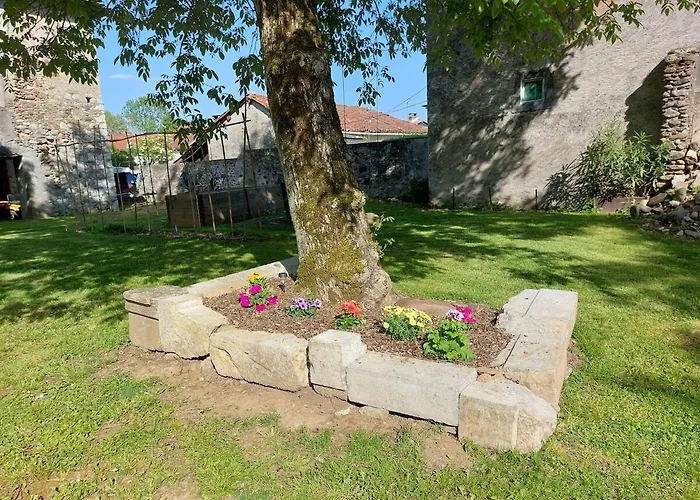 Le Repos Du Poete Alojamento de Acomodação e Pequeno-almoço 3*