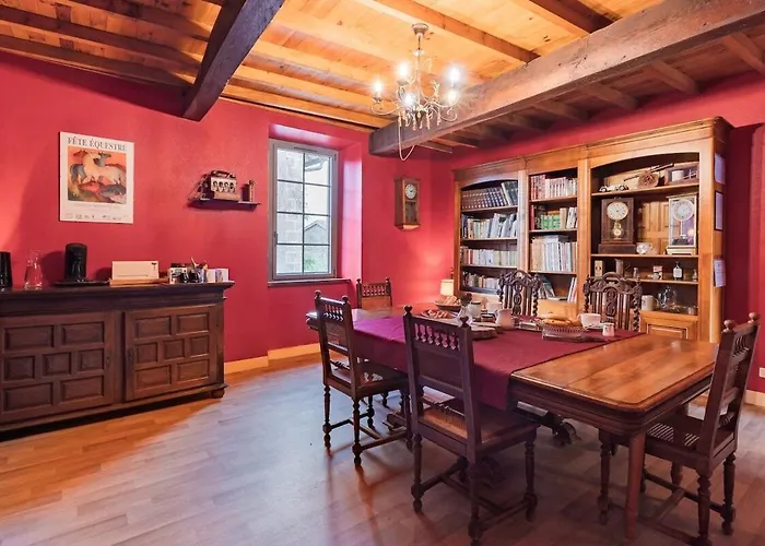 Le Repos Du Poete Alojamento de Acomodação e Pequeno-almoço 3*