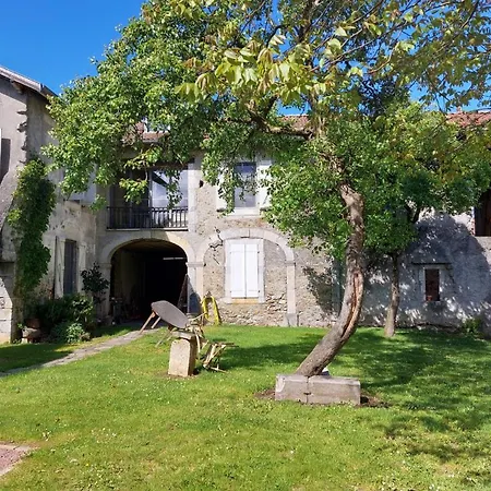 Bed & Breakfast Superbe Maison De 1785, Table D'hote, Bain A Remous, Massages Nestier