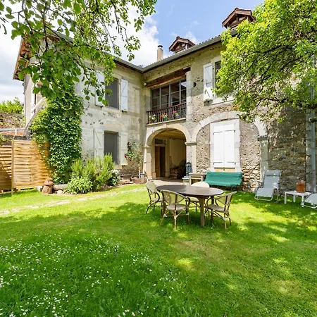 Superbe Maison De 1785, Table D'hôte, Bain à Remous, Massages Bed & Breakfast 3*