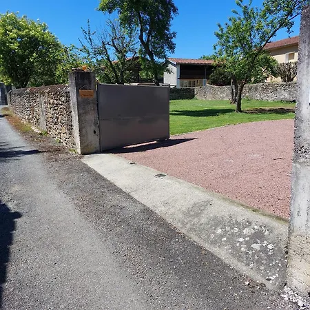 Panzió Le Repos Du Poete 3*