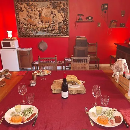 Bed & Breakfast Superbe Maison De 1785, Table D'hôte, Bain à Remous, Massages Nestier