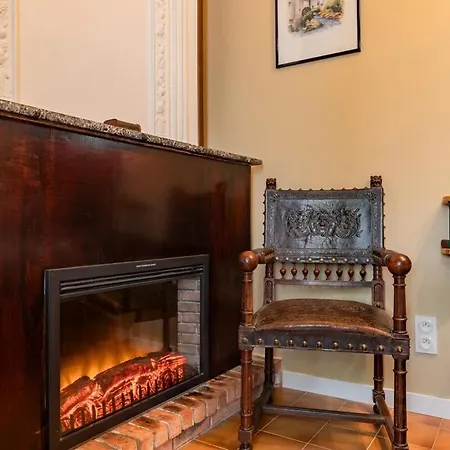 Superbe Maison De 1785, Table D'hôte, Bain à Remous, Massages Bed & Breakfast 3*