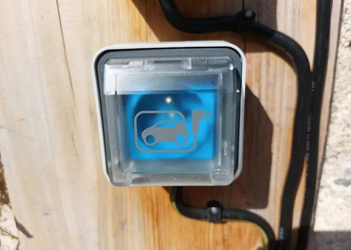 Superbe Maison De 1785, Table D'hôte, Bain à Remous, Massages Alojamento de Acomodação e Pequeno-almoço Nestier